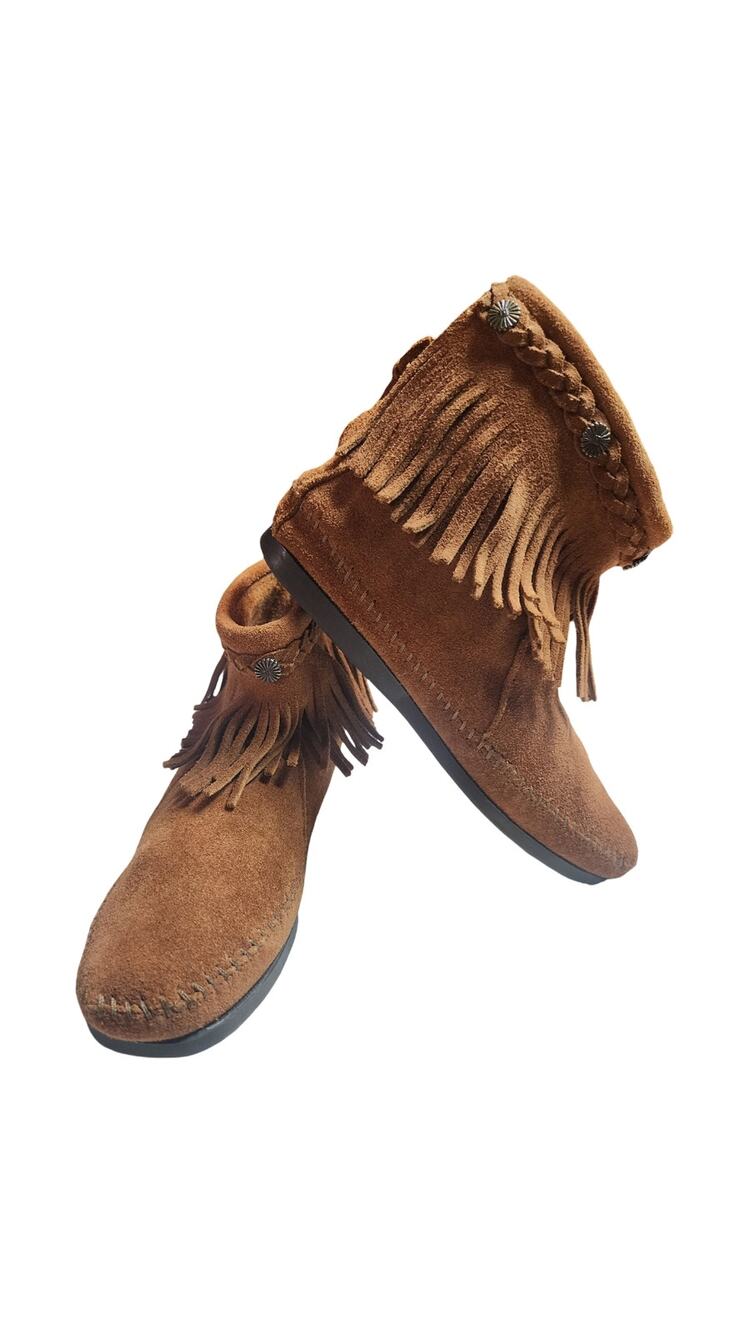 Minnetonka Brown Suede Hi Top Back Zip Fringe Moccasin Boots Size 8.5 Pre-Owned